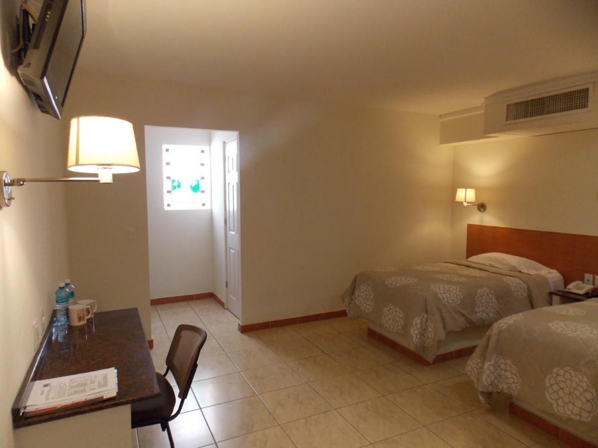 Cypres Hotel & Suites Zapopan Εξωτερικό φωτογραφία